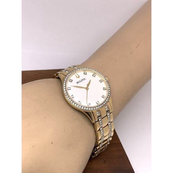 Bulova Women's Watch 98X119 Quartz Crystal Accent Mother of Pearl Dial Gold 32mm - Picture 5 of 13